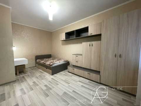квартира за адресою Рея Бредбері вул., 5/15