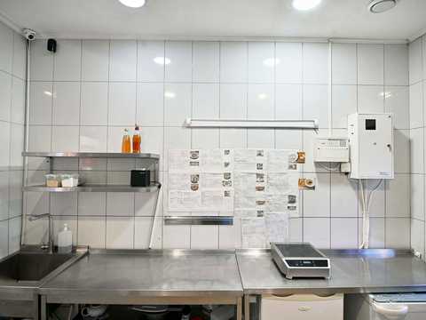 комерційна за адресою Сарни, Вишнева, 58А