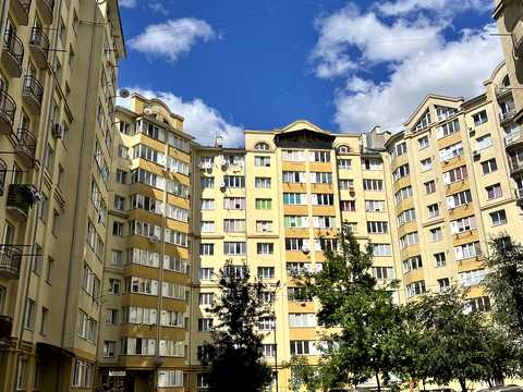 квартира за адресою Василя Симоненка вул., 39