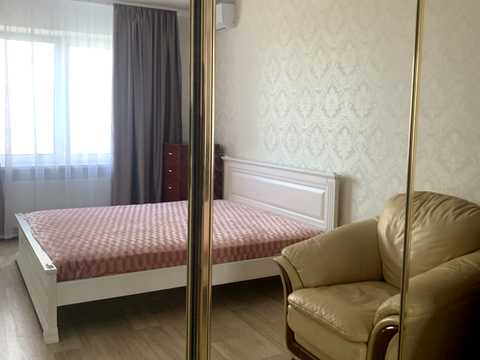 квартира за адресою Милославська вул., 2