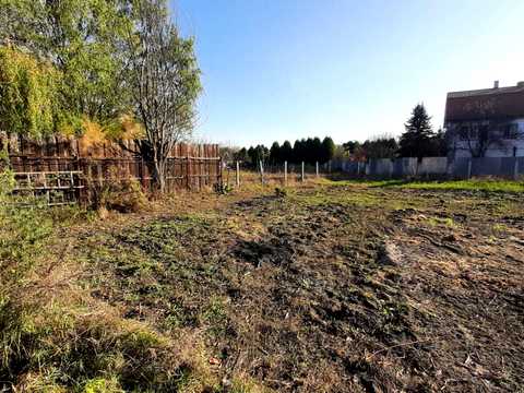 ділянка за адресою с. Людвинівка, Польова, 12б