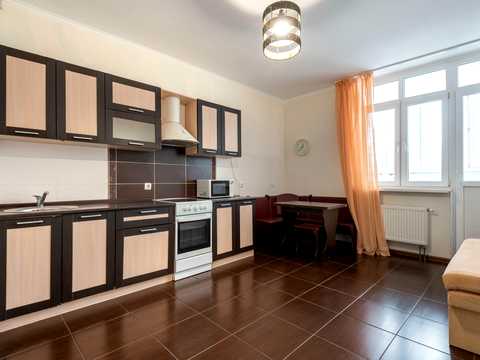 квартира за адресою Воскресенська вул., 12-В