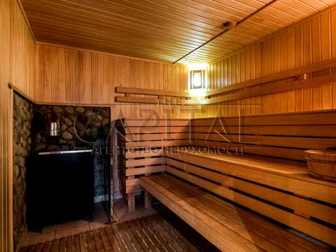 коммерческая по адресу Патріарха Володимира Романюка ул. (Жовтнева), 2Б