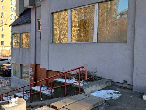 комерційна за адресою Лесі Українки бульв., 21-А