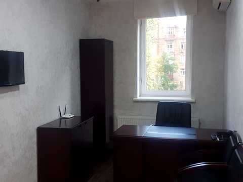 комерційна за адресою Прорізна вул., 12А