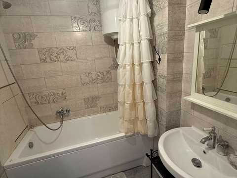 квартира за адресою Регенераторна вул., 4 к10