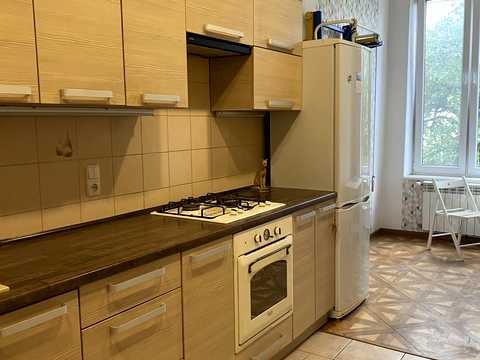 квартира за адресою Івана Котляревського вул., 8