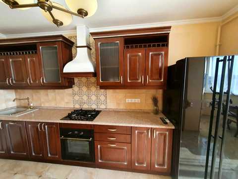 квартира за адресою Боголюбова вул., 16