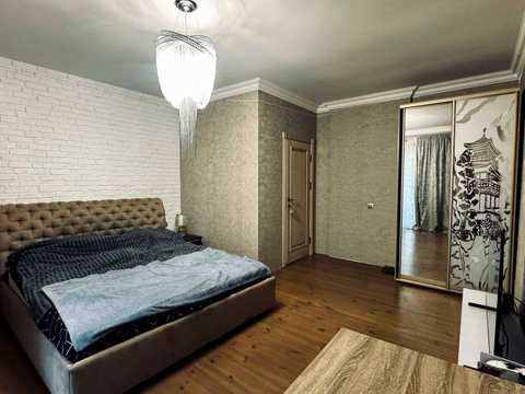квартира за адресою Соборності вул. (Косіора), 30
