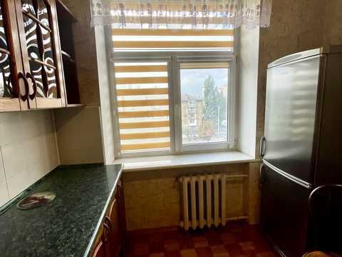 квартира за адресою Леоніда Каденюка просп. (Юрія Гагаріна), 10/2