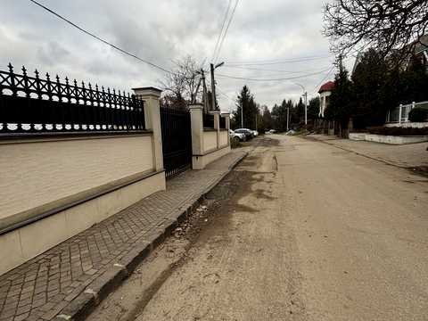 ділянка за адресою Висока вул.