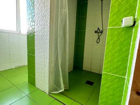 комерційна за адресою смт. Дашава, Стрийська, 4