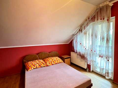 комерційна за адресою Червона гора, 1