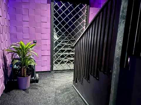 коммерческая по адресу Антоновича ул. (Горького), 50