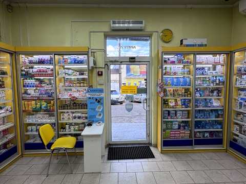 комерційна за адресою Покровська вул., 63