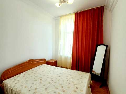 квартира за адресою Чорновола, 1