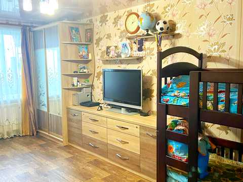 квартира по адресу Гвардейцев-Широнинцев ул., 49а