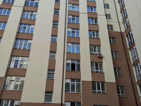 квартира за адресою Чорновола вул., 155