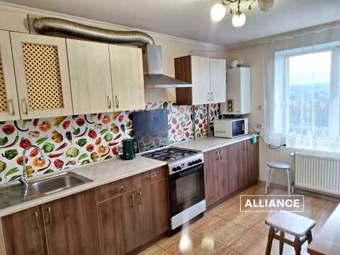квартира за адресою Федьковича вул., 114