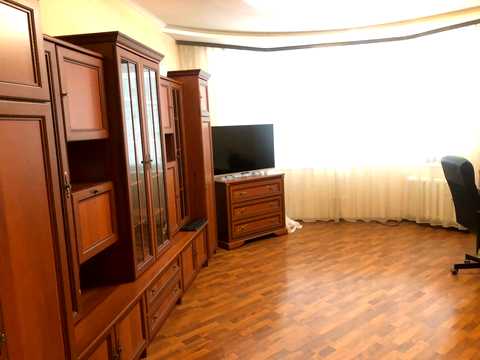 квартира по адресу Миколы Бажана просп., 10