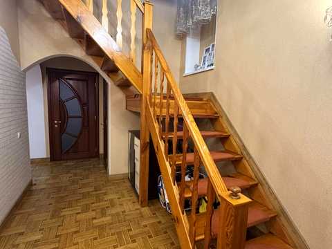 дом по адресу Південна
