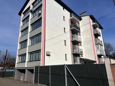квартира за адресою Церковна вул., 52