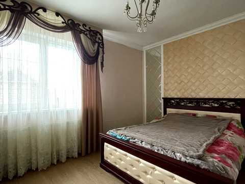 будинок за адресою Симоненка, 1