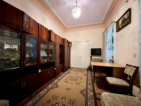 квартира за адресою Ольги Кобилянської вул., 12