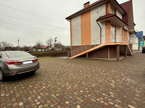 коммерческая по адресу Центральна, 48