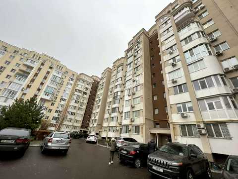 квартира за адресою Ігоря Бедзая вул. (Чкалова), 96/1
