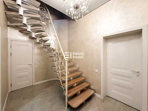 будинок за адресою Лугова, 1