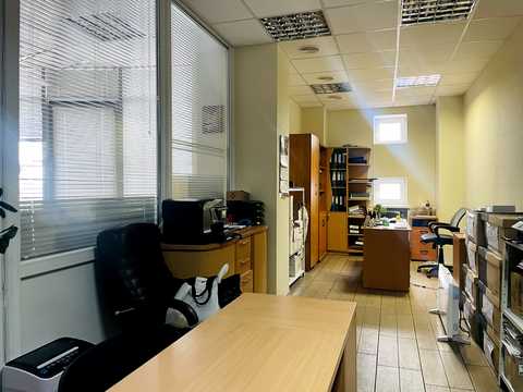 коммерческая по адресу Дмитрия Яворницкого просп. (Карла Маркса), 5