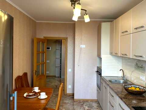 квартира по адресу Драгоманова ул., 31