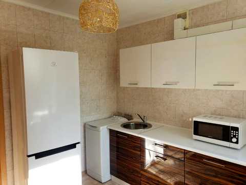 квартира за адресою Калинова вул., 61