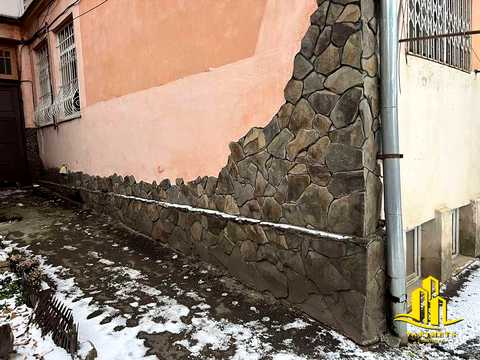комерційна за адресою Чернівці, Ольги Кобилянської вул., 43