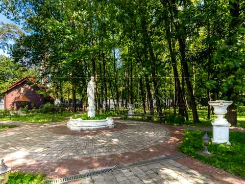коммерческая по адресу Патріарха Володимира Романюка ул. (Жовтнева), 2Б
