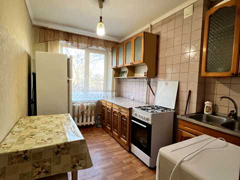 квартира за адресою Янтарна вул., 83