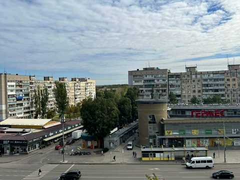 квартира за адресою Героїв просп., 10