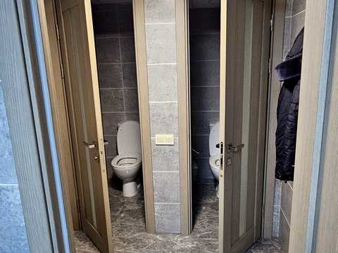 комерційна за адресою Григорія Гуляницького вул. (Московська), 35-В