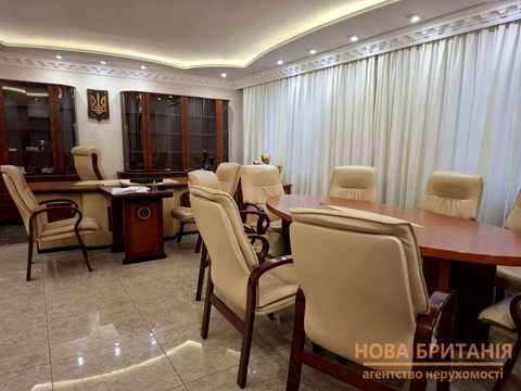 комерційна за адресою Григорія Гуляницького вул., 44/1