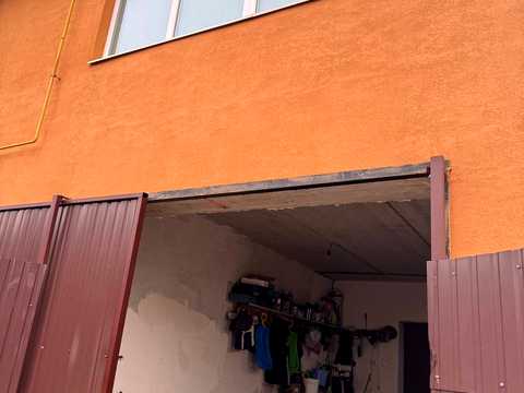 будинок за адресою Нижня берегова