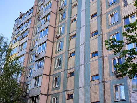 квартира за адресою Академіка Єфремова вул. (Командарма Уборевича), 15