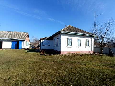 дом по адресу с. Лукашовка, Гармаша, 16