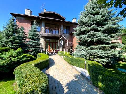 будинок за адресою Олександра Єрмакова вул.