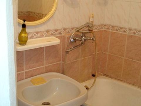 квартира за адресою Озерна вул., 28