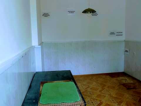 комерційна за адресою смт. Обухівка, Солідарності, 535