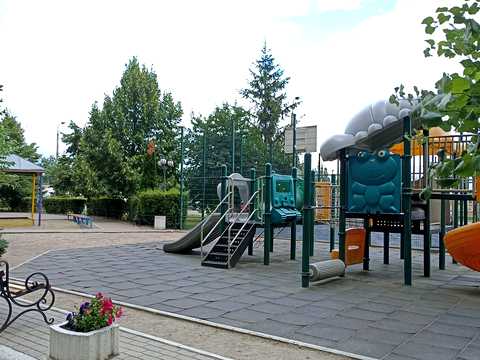 квартира за адресою Миколи Амосова вул., 4