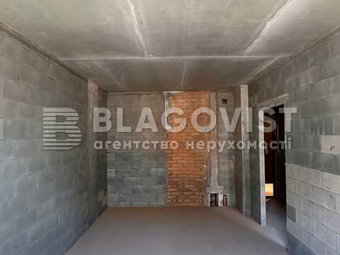 квартира за адресою Салютна вул., 2к18
