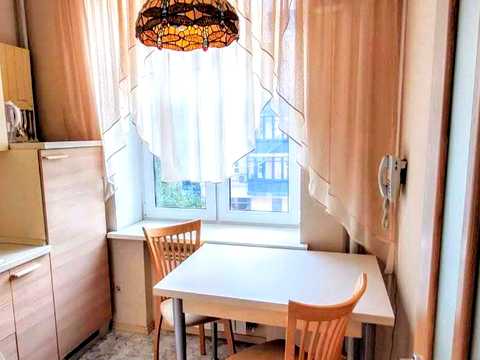 квартира за адресою Панаса Мирного вул., 3