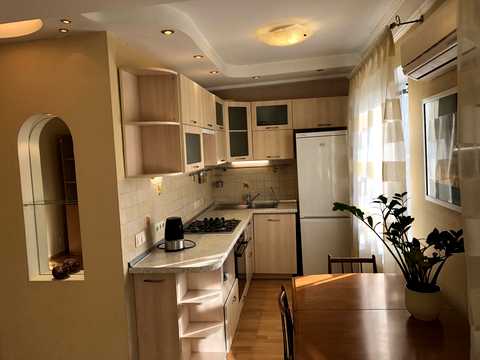 квартира за адресою Оріхуватська вул. (Бурмистенка), 7/11